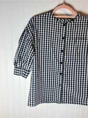 Gingham Button-Front Blouse in Black and White